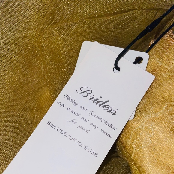 Flawless Gold Dress! 💛😩 - Picture 7 of 7